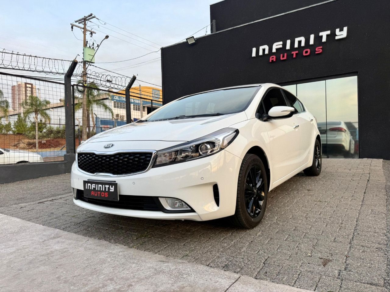 Cerato Sedan 1.6 16V 4P SX3 AUTOMÁTICO Cerato Sedan 1.6 16V 4P SX3 AUTOMÁTICO
