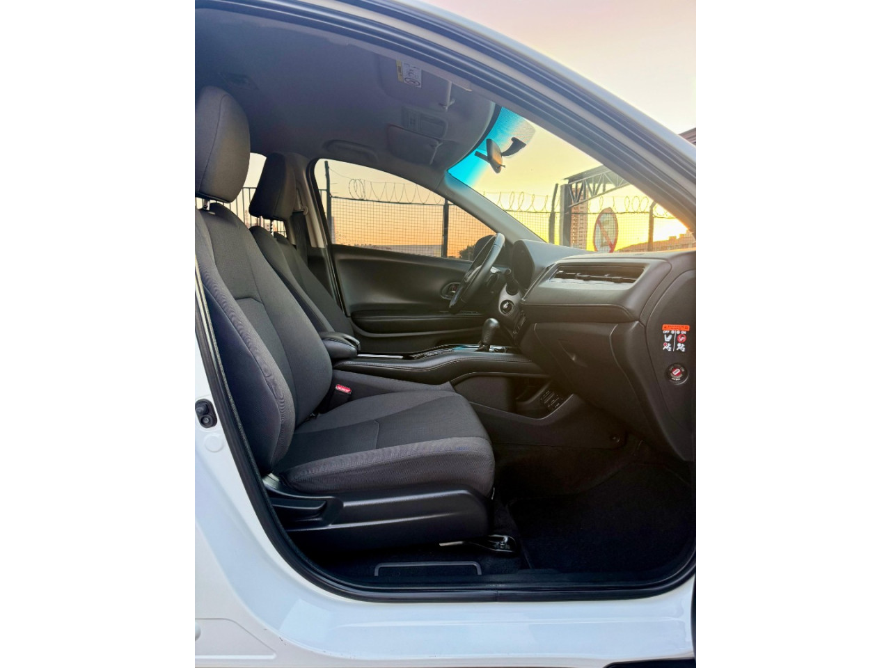 HR-V 1.8 16V 4P EX FLEX AUTOMÁTICO CVT HR-V 1.8 16V 4P EX FLEX AUTOMÁTICO CVT