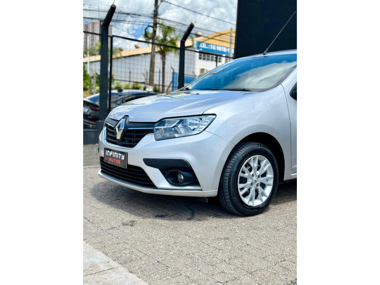 Logan 1.0 12V 4P FLEX SCE ZEN