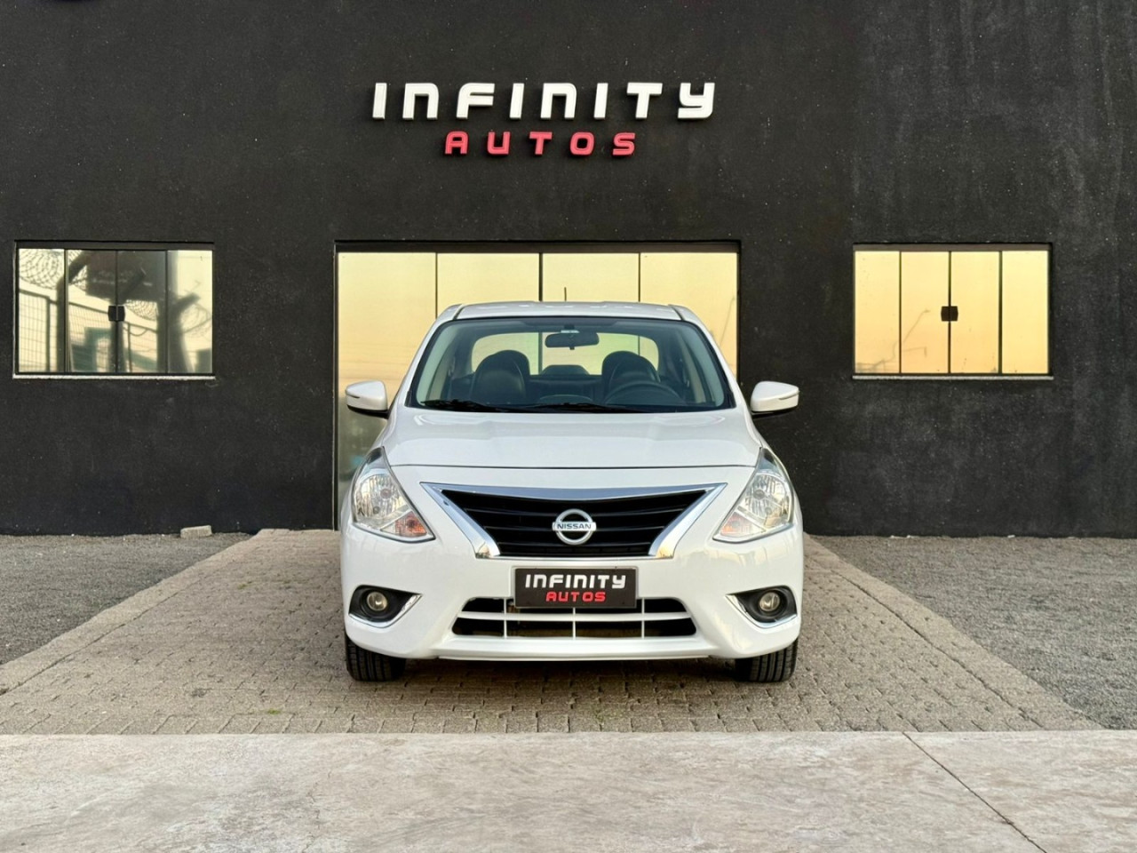 Versa Sedan 1.6 16V 4P UNIQUE FLEX