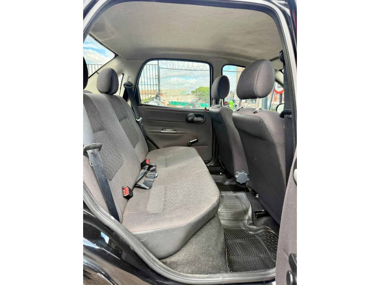 Classic Sedan 1.0 4P FLEX LIFE