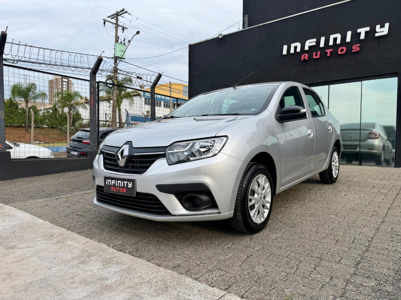 Logan 1.0 12V 4P FLEX SCE ZEN
