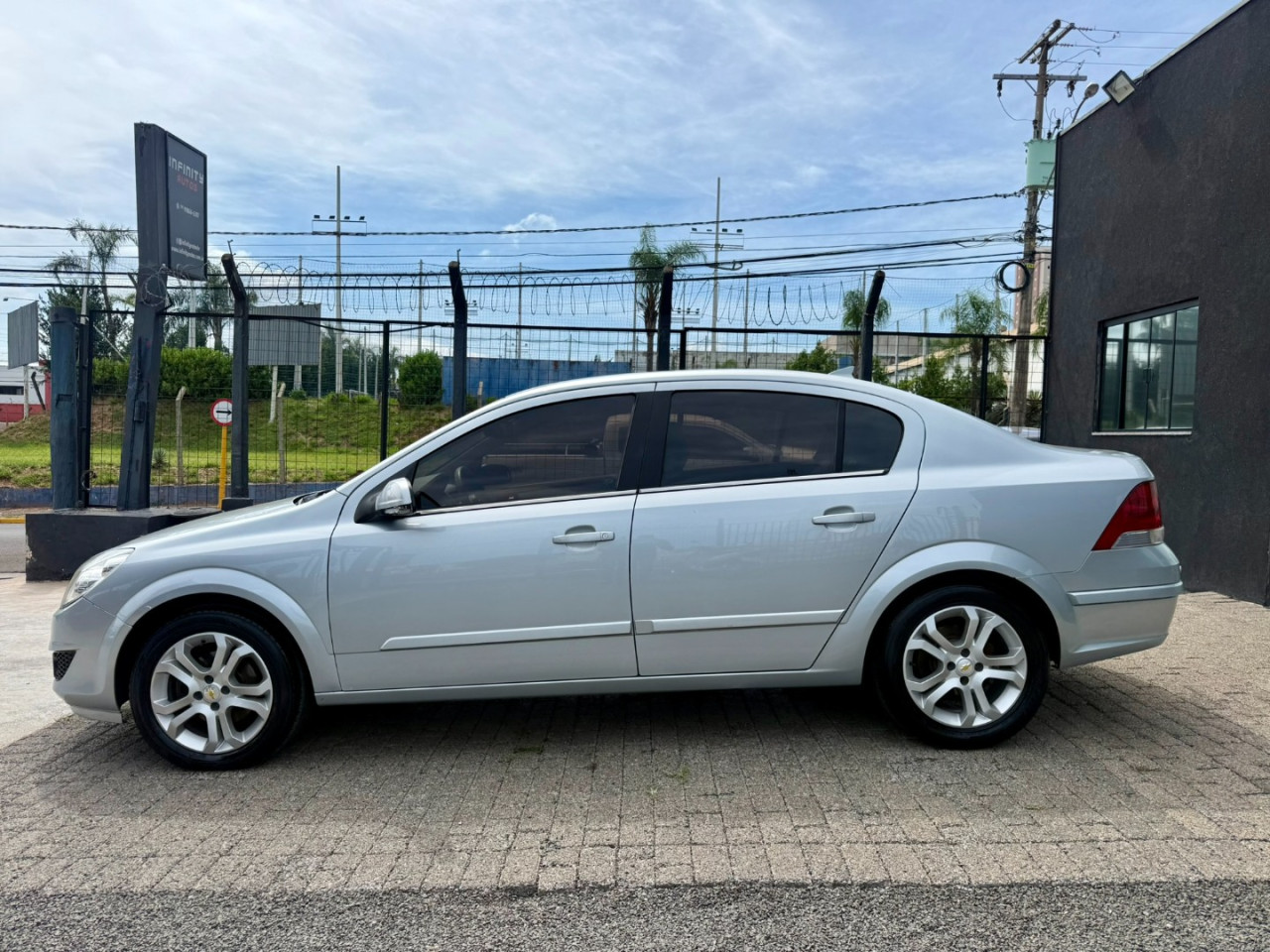 Vectra Sedan 2.0 4P ELEGANCE