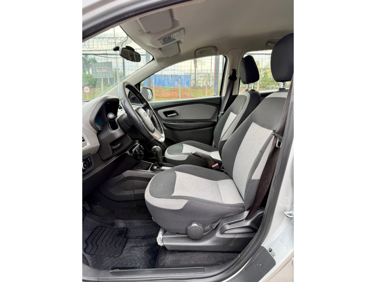 Spin 1.8 4P FLEX LT AUTOMÁTICO