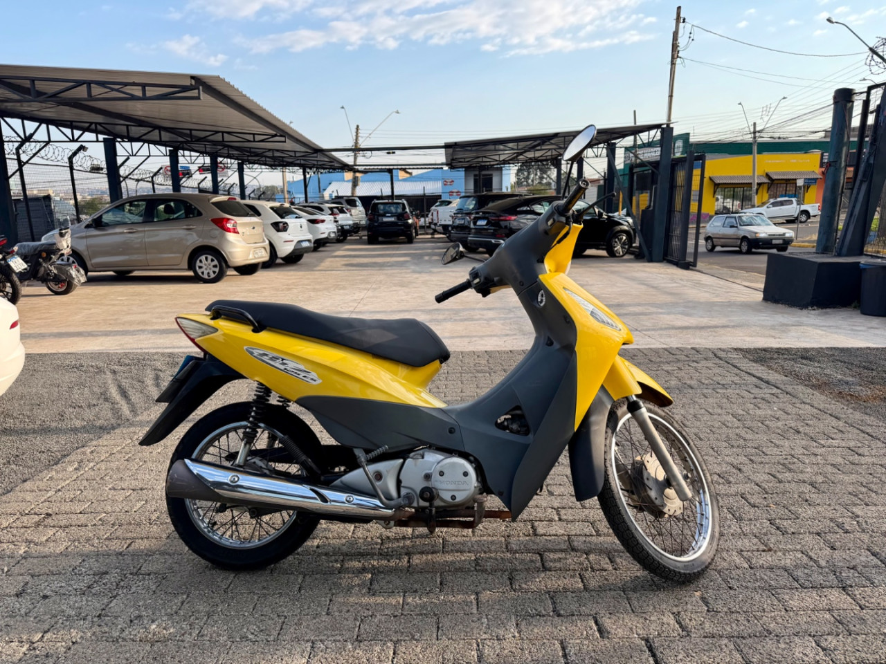 Biz 125 ES