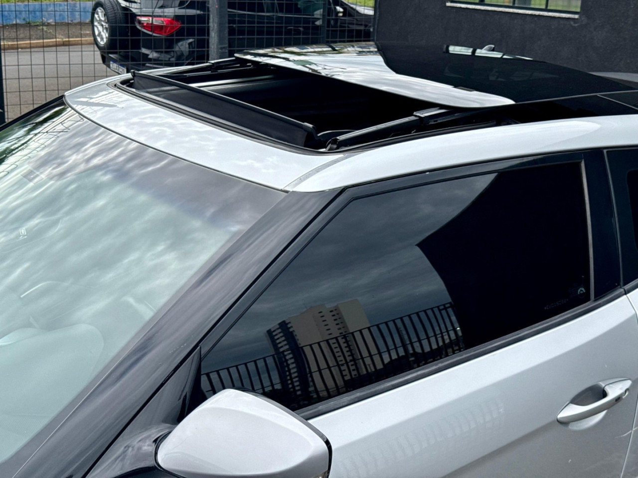 Veloster 1.6 16V 3P AUTOMÁTICO