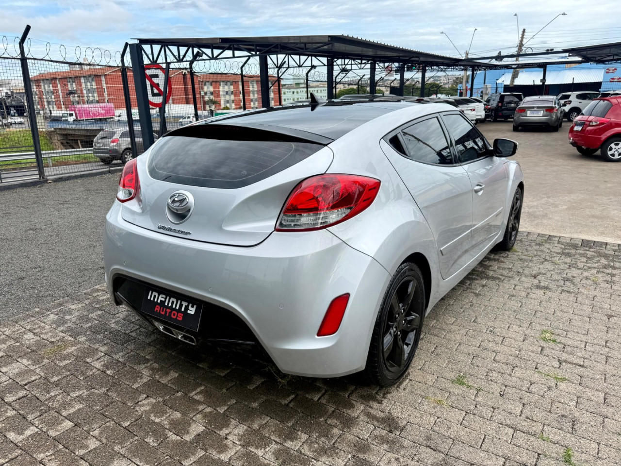 Veloster 1.6 16V 3P AUTOMÁTICO