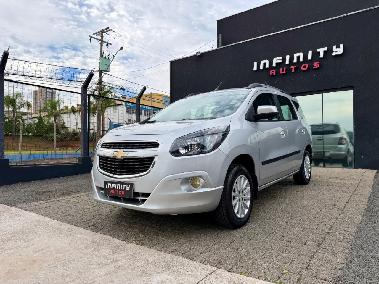 Spin 1.8 4P FLEX LT AUTOMÁTICO