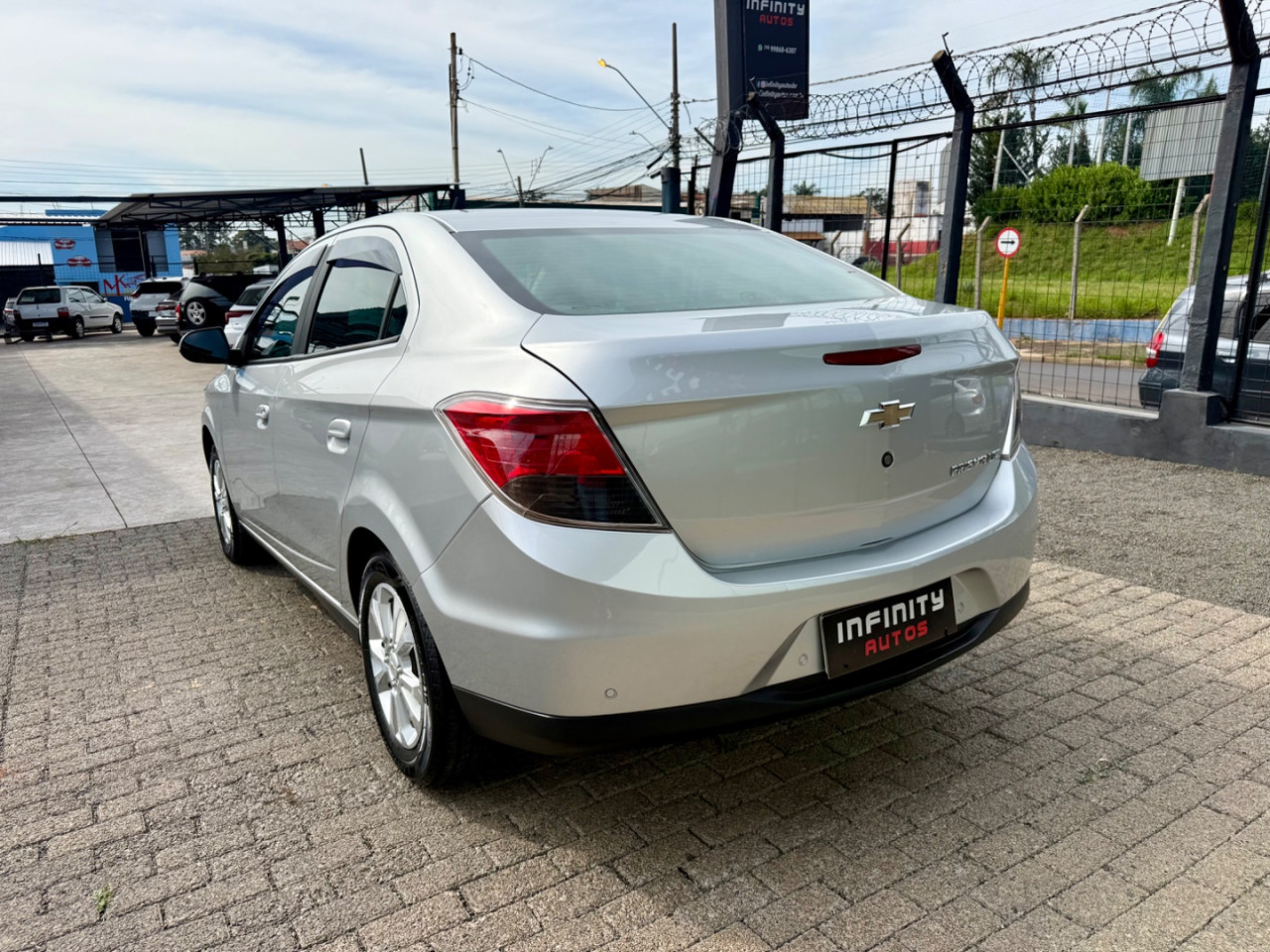 Prisma 1.4 4P LTZ  AUTOMÁTICO