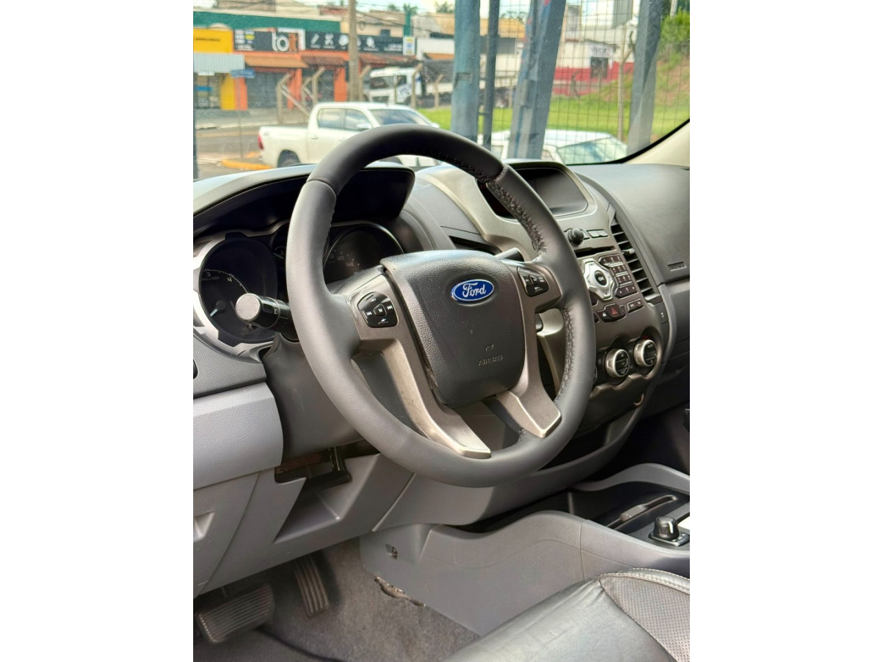 Ranger 3.2 20V XLT 4X4 CABINE DUPLA TURBO DIESEL AUTOMÁTICO