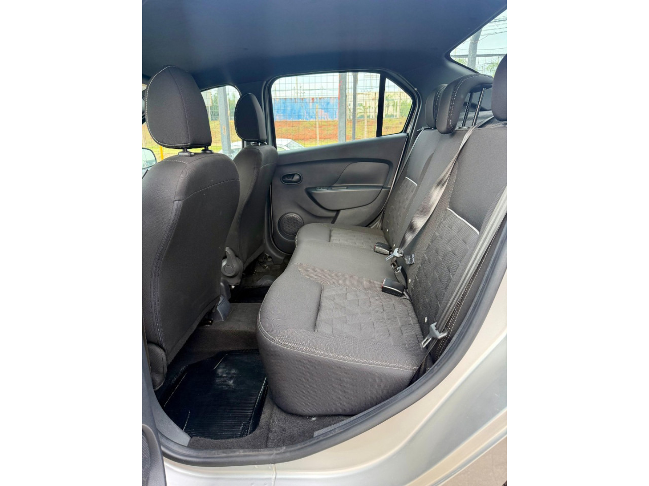 Logan 1.0 12V 4P FLEX SCE ZEN