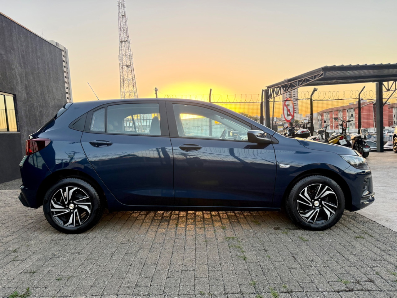 Onix Hatch 1.0 12V 4P FLEX