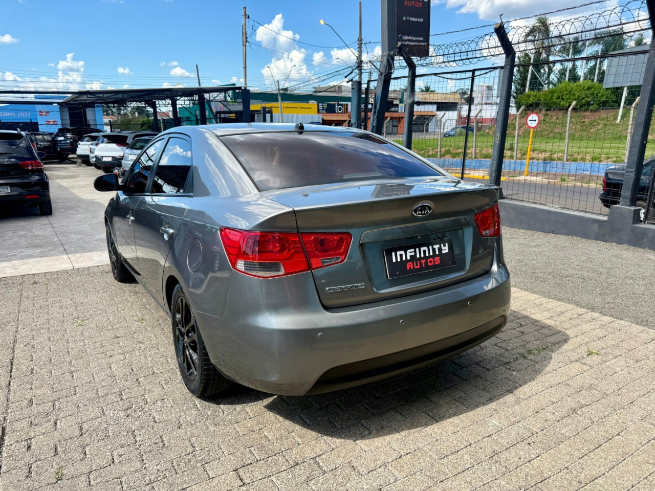 Cerato Sedan 1.6 16V 4P EX AUTOMÁTICO