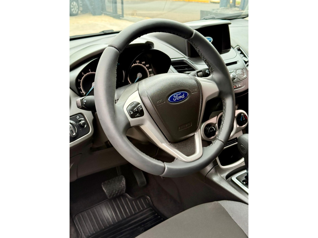 Fiesta Hatch 1.6 16V 4P SE FLEX AUTOMÁTICO