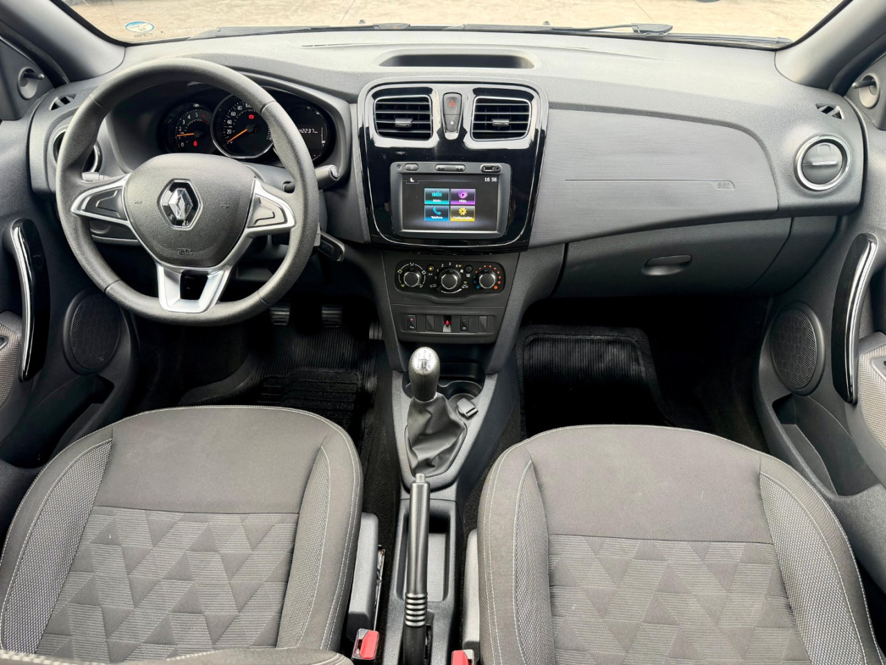 Logan 1.0 12V 4P FLEX SCE ZEN