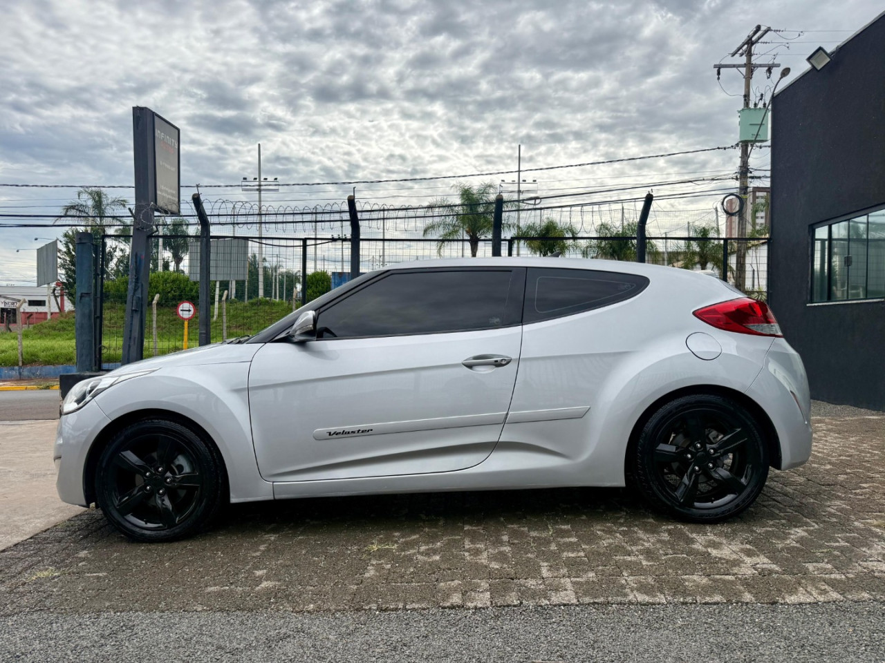 Veloster 1.6 16V 3P AUTOMÁTICO
