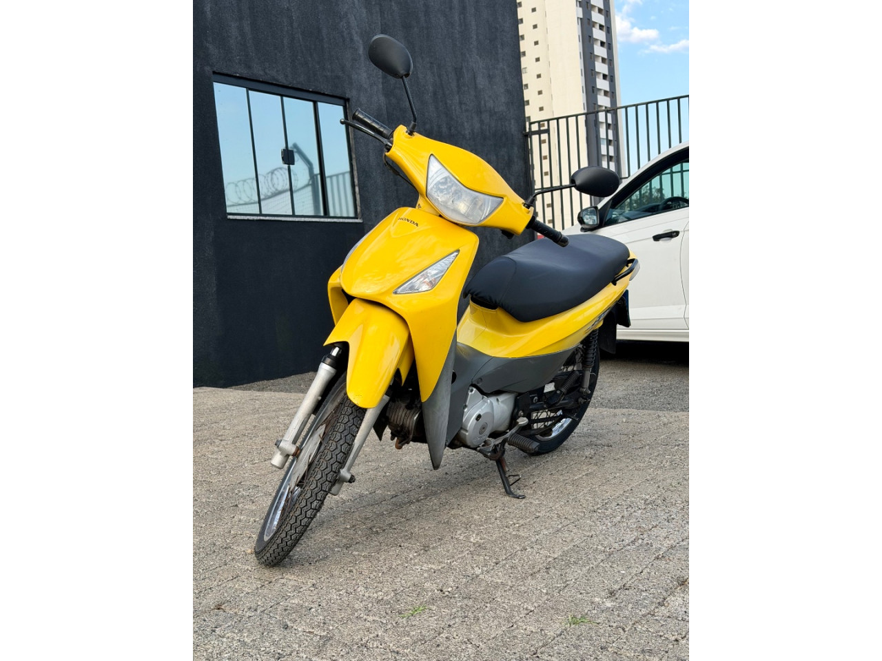 Biz 125 ES