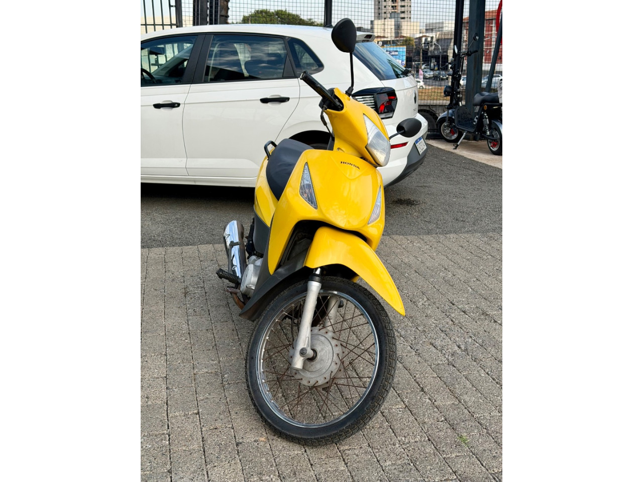 Biz 125 ES