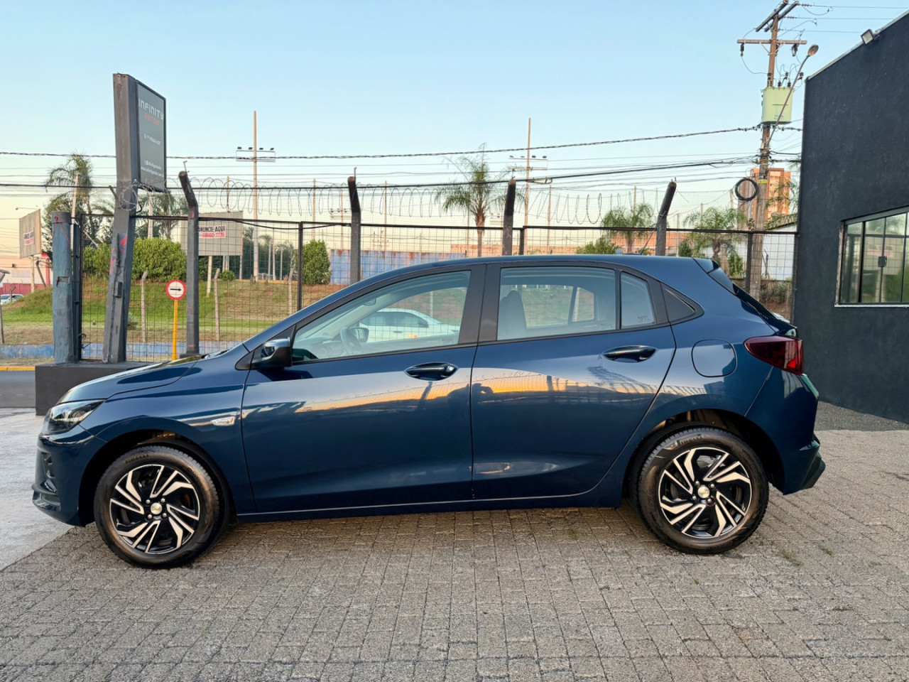 Onix Hatch 1.0 12V 4P FLEX