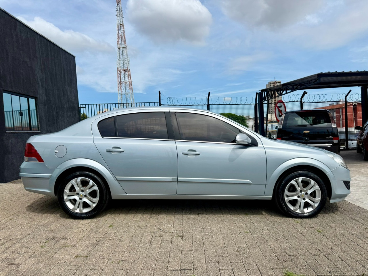 Vectra Sedan 2.0 4P ELEGANCE