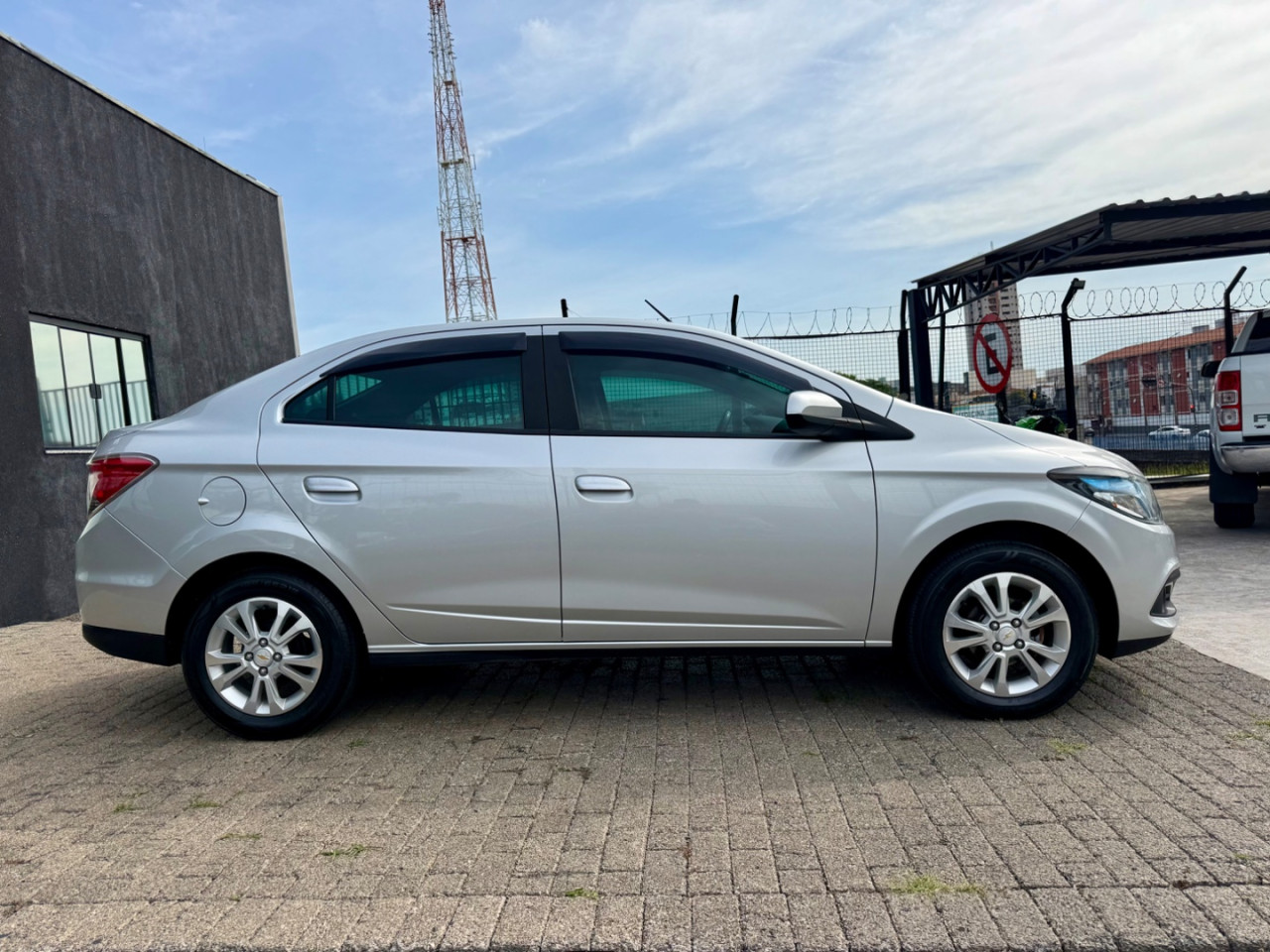 Prisma 1.4 4P LTZ  AUTOMÁTICO