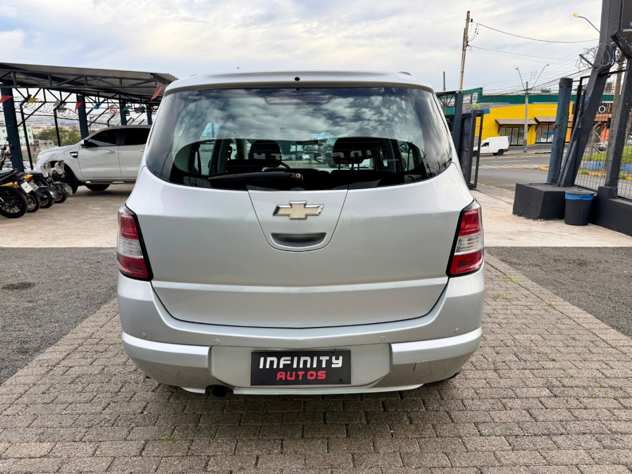 Spin 1.8 4P FLEX LT AUTOMÁTICO