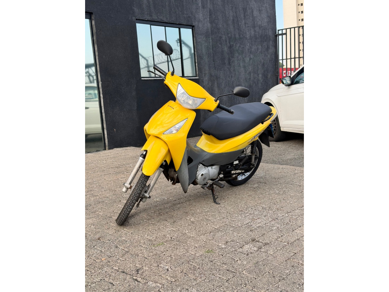 Biz 125 ES