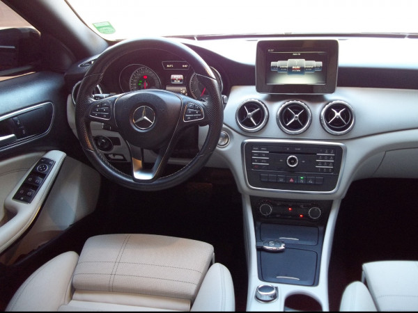GLA 200 1.6 16V 4P CGI ADVANCE TURBO AUTOMÁTICO