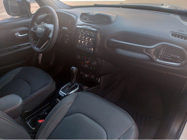 JEEP Renegade 1.3 16V 4P FLEX T270 S 4X4 TURBO AUTOMÁTICO