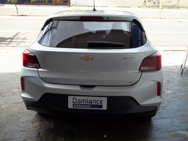 Onix Hatch 1.0 4P FLEX LT TURBO AUTOMÁTICO