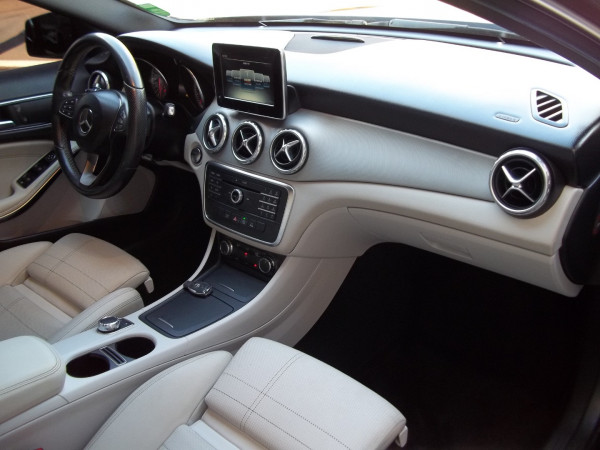 GLA 200 1.6 16V 4P CGI ADVANCE TURBO AUTOMÁTICO