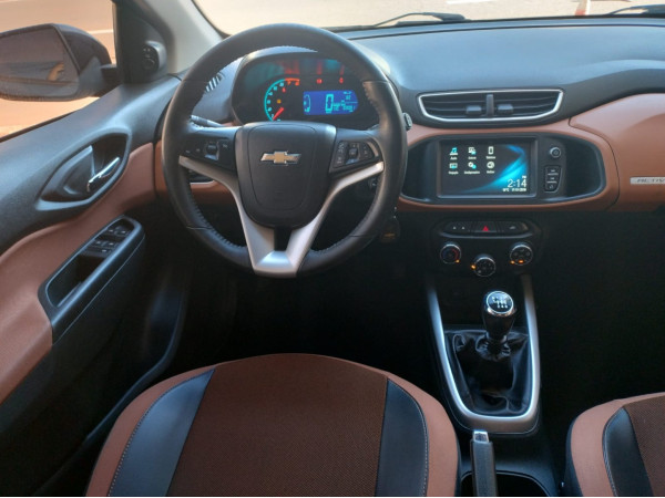 CHEVROLET Onix Hatch 1.4 4P FLEX ACTIV