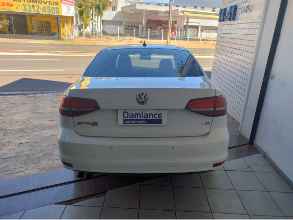VOLKSWAGEN Jetta 1.4 16V 4P TSI CONFORTLINE AUTOMÁTICO