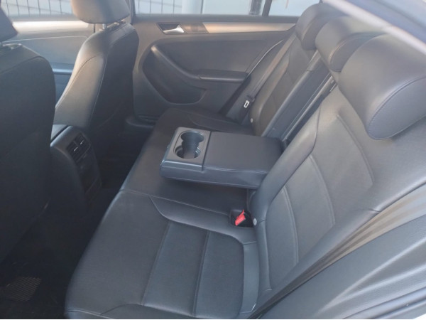 VOLKSWAGEN Jetta 1.4 16V 4P TSI CONFORTLINE AUTOMÁTICO