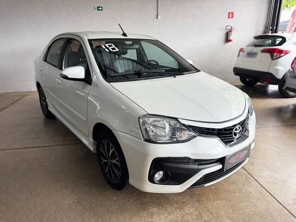 ETIOS 1.5 PLATINUM SEDAN 16V