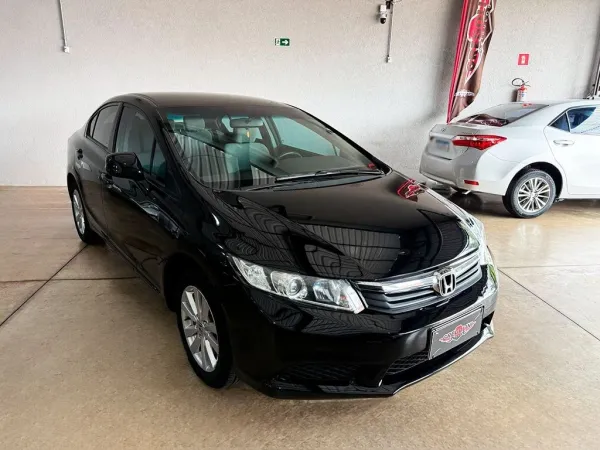 Civic 1.8 LXS 16V