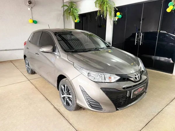 YARIS 1.3 16V XL LIVE MULTIDRIVE