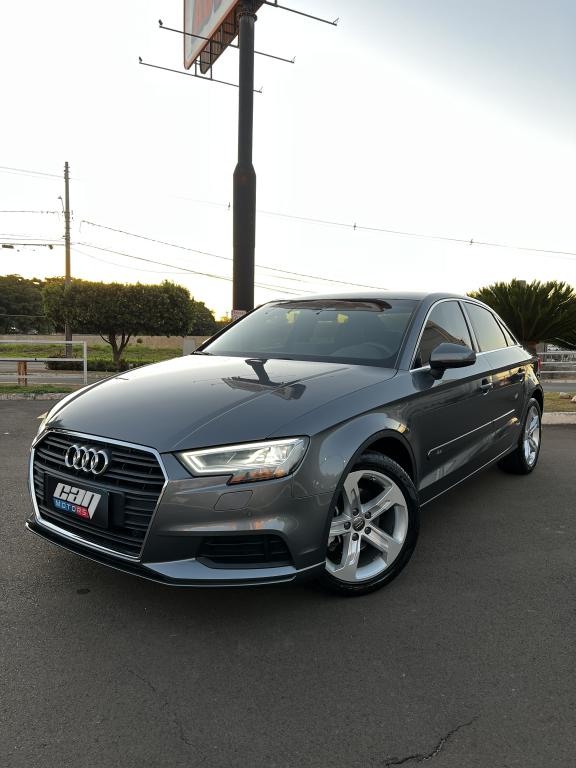 A3 Sedan 1.4 16V 4P FLEX TFSI PRESTIGE PLUS 25 ANOS AUTOMÁTICO