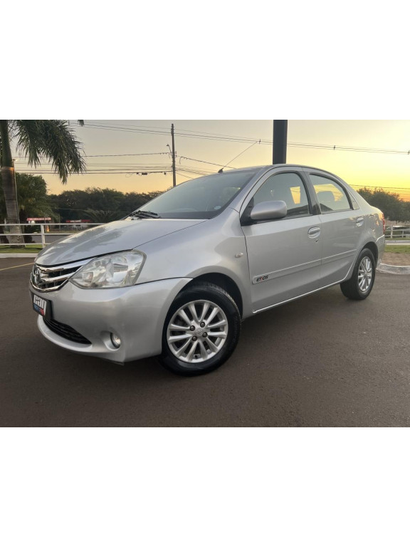 Etios Sedan 1.5 16V 4P FLEX XLS