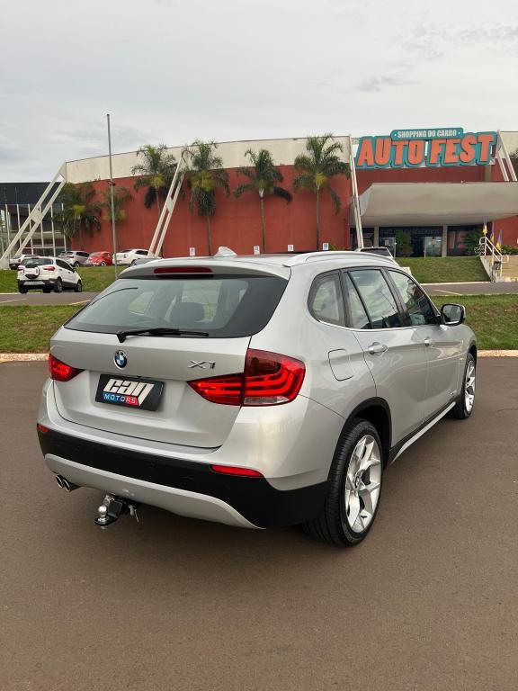 X1 3.0 24V 4P 28I 4X4 AUTOMÁTICO