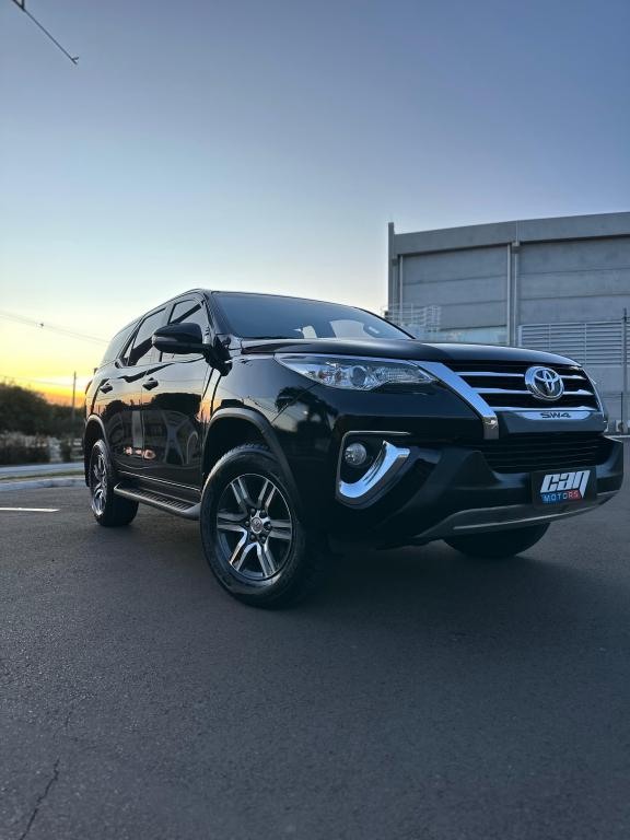 Hilux SW4 2.7 16V 4P FLEX SR 7 LUGARES AUTOMÁTICO