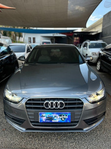 A4 1.8 4P TFSI AMABIENTE MULTITRONIC AUTOMÁTICO