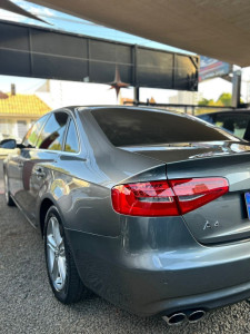 A4 1.8 4P TFSI AMABIENTE MULTITRONIC AUTOMÁTICO