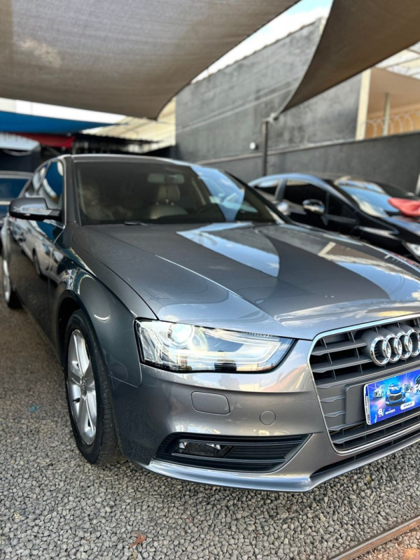 A4 1.8 4P TFSI AMABIENTE MULTITRONIC AUTOMÁTICO