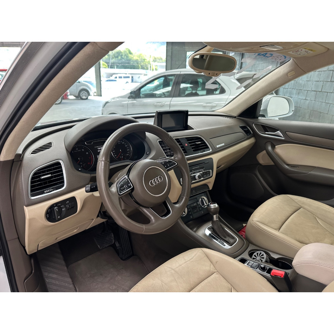 Q3 2.0 4P TFSI AMBITION QUATTRO S-TRONIC AUTOMÁTICO