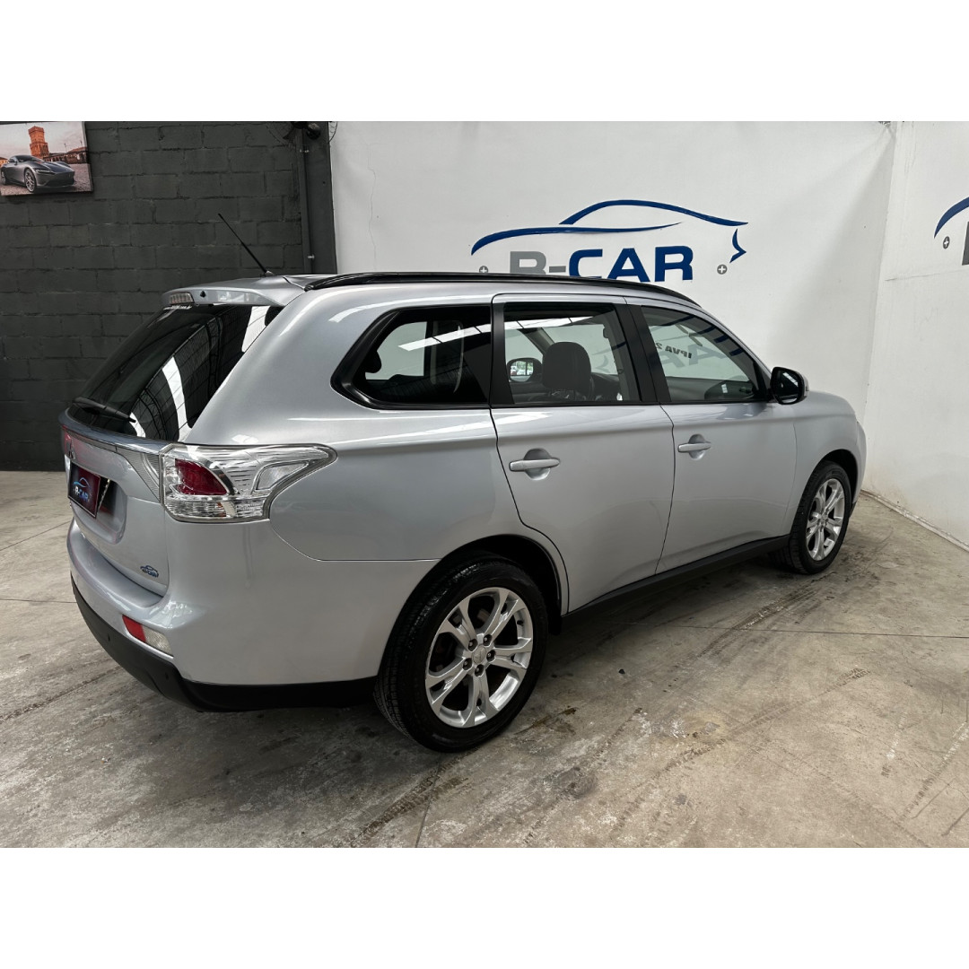 Outlander 2.0 16V 4P AUTOMÁTICO