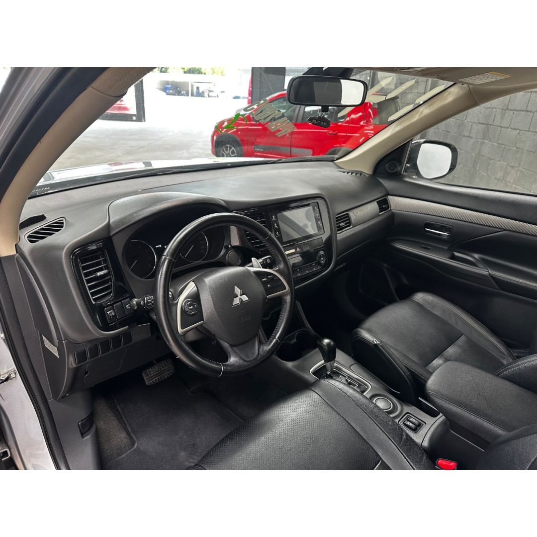 Outlander 2.0 16V 4P AUTOMÁTICO