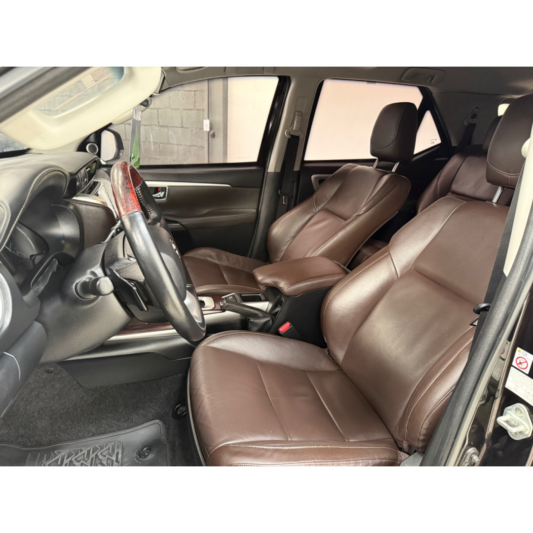 Hilux SW4 2.8 16V 4P SRX 4X4 7 LUGARES TURBO DIESEL AUTOMÁTICO
