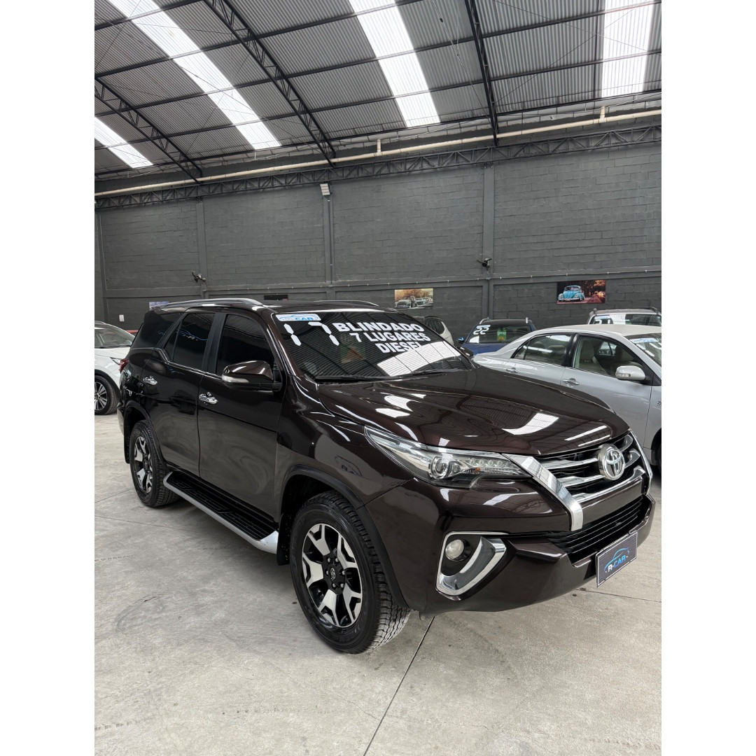 Hilux SW4 2.8 16V 4P SRX 4X4 7 LUGARES TURBO DIESEL AUTOMÁTICO