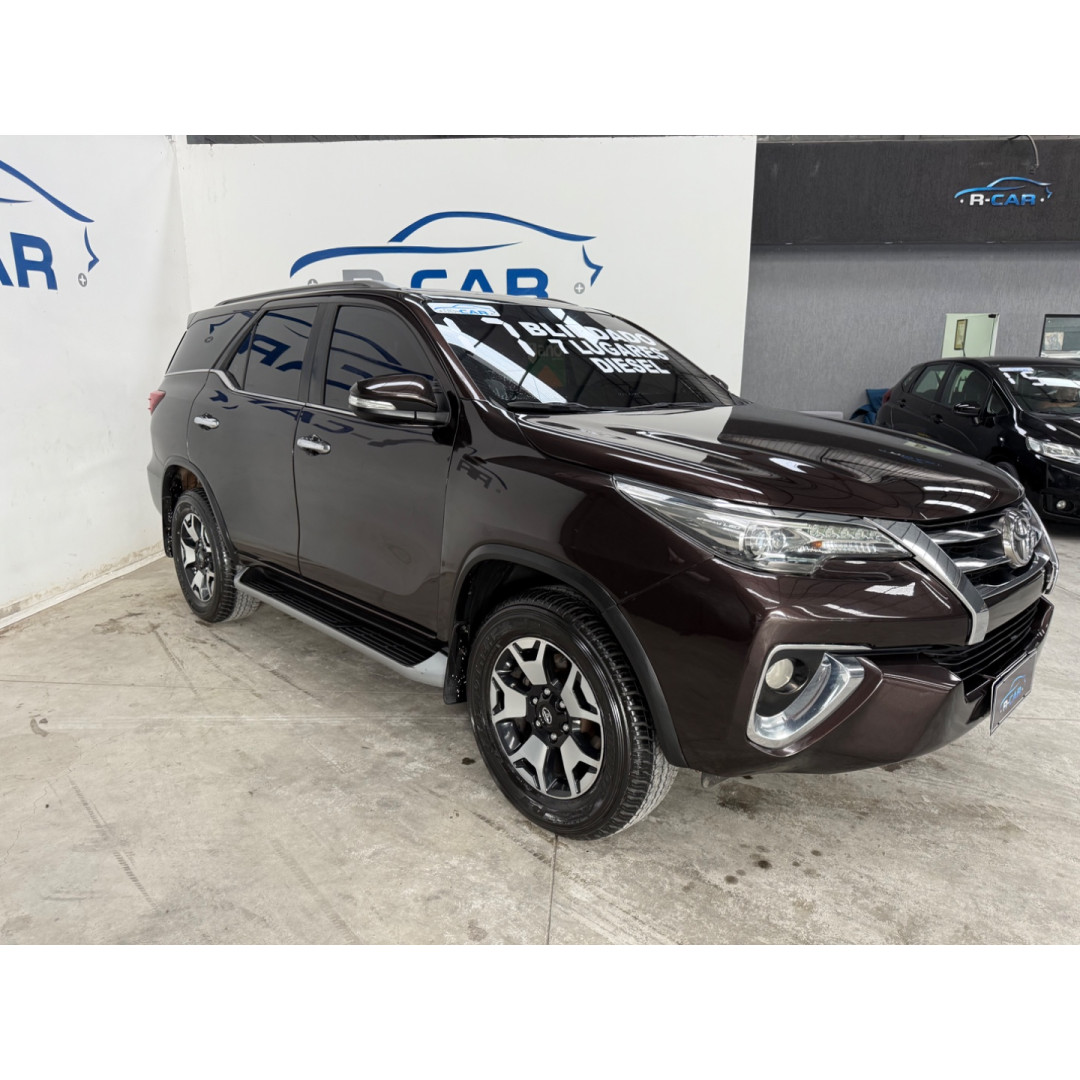Hilux SW4 2.8 16V 4P SRX 4X4 7 LUGARES TURBO DIESEL AUTOMÁTICO